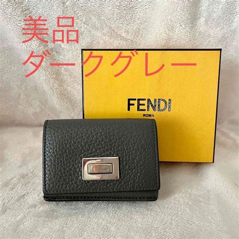 fendi 財布 ピーカブー|Fendi.